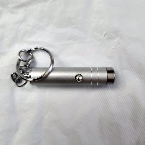 NEW Mini UV Light Keychain - Picture 2 of 3